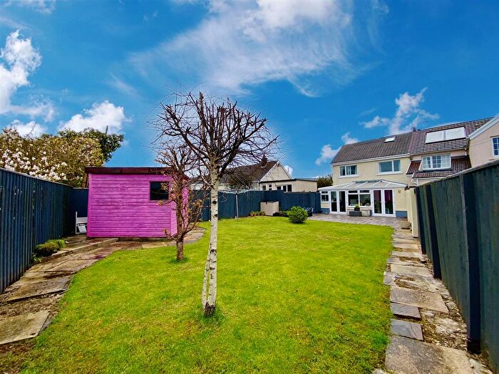 3 Bedroom Semi-Detached House For Sale In Valley Road, Saundersfoot, SA69