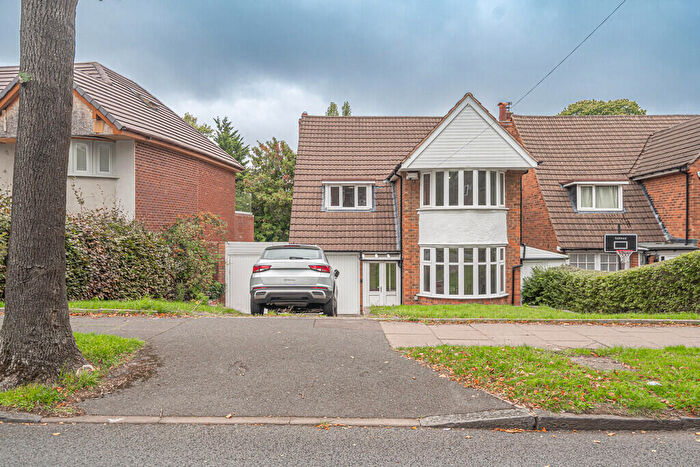 3 Bedroom Detached House For Sale In Vernon Avenue, Handsworth Wood, Birmingham, B20
