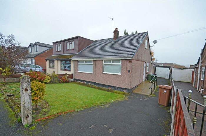 3 Bedroom Semi-Detached Bungalow For Sale In Hillary Road, Newton, Hyde, SK14