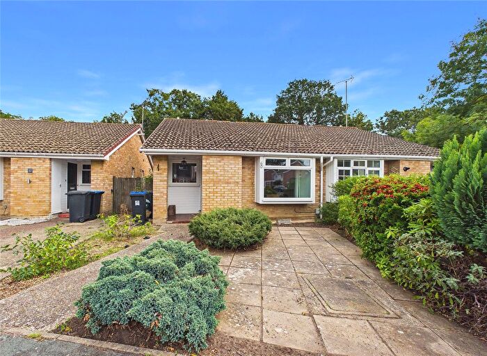 2 Bedroom Bungalow For Sale In Horsell, Surrey, GU21