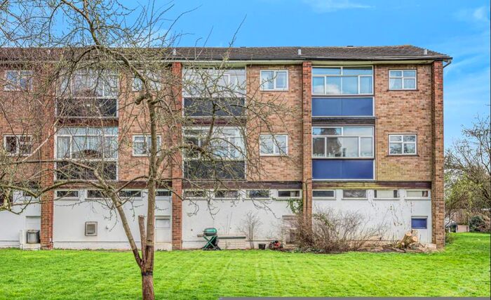 3 Bedroom House To Rent In Abbots Park, St Albans, AL1