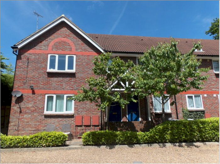 1 Bedroom Apartment To Rent In Southgate, RH11