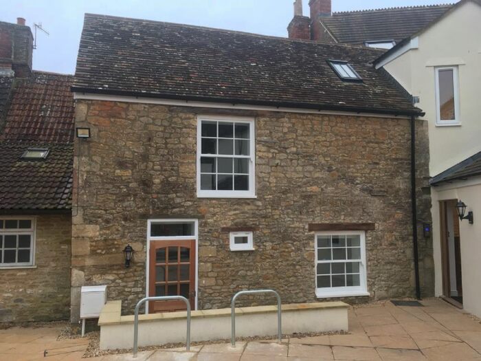 1 Bedroom Terraced House To Rent In High Street, Bruton, BA10