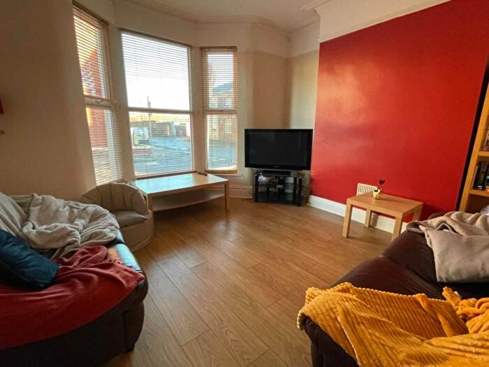 5 Bedroom End Terrace House To Rent In Russell Road, Mossley Hill, L18