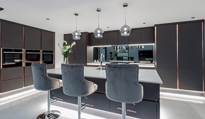 2 Bedroom Detached House For Sale In Great Warley Street, Great Warley, Brentwood, CM13