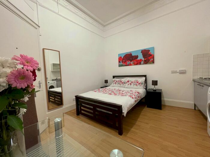 Studio To Rent In Philbeach Gardens, London, SW5