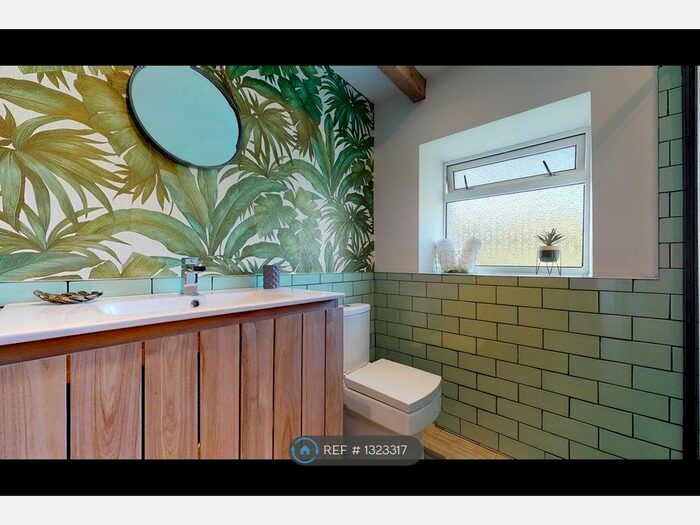 1 Bedroom Flat To Rent In Trevelgue Court, Trevelgue, Newquay, TR8