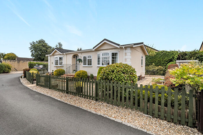 2 Bedroom Park Home For Sale In Burton Hill Park, Malmesbury, SN16