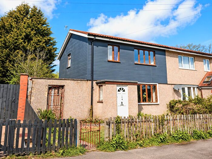 3 Bedroom Semi-Detached House For Sale In Newlands Road Barwell, Leicester, LE9