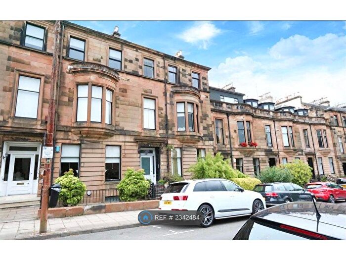 3 Bedroom Flat To Rent In Victoria Crescent Road, Glasgow, G12