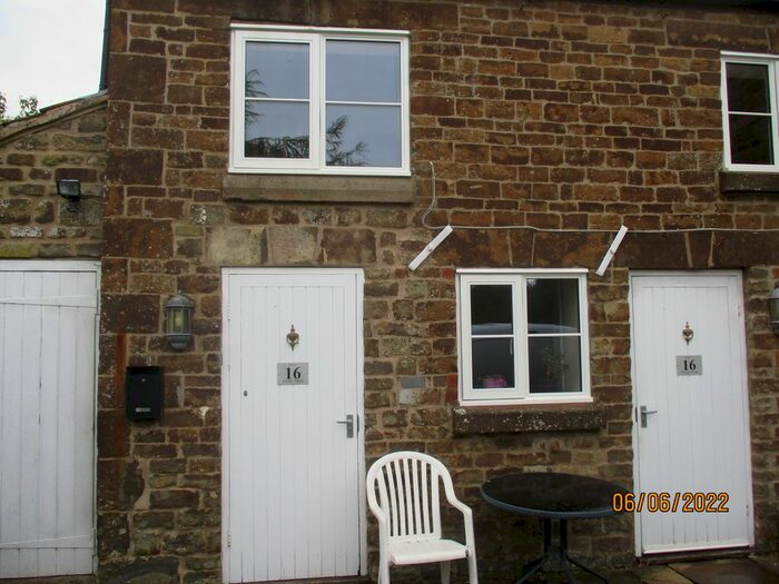 1 Bedroom Flat To Rent In Bridge Street, Langham, LE15