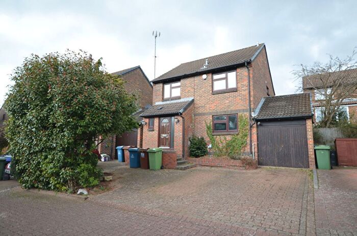 4 Bedroom Detached House To Rent In Caddis Close, Stanmore, HA7