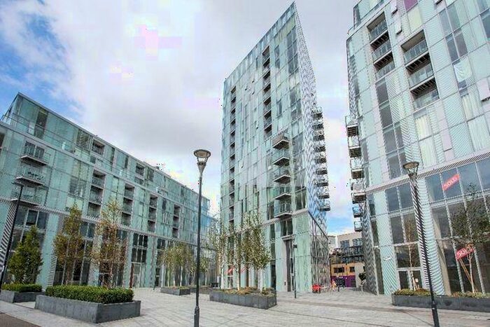 2 Bedroom Apartment To Rent In Atrium Heights, Little Thames Walk, Greenwich, Deptford, London, SE8