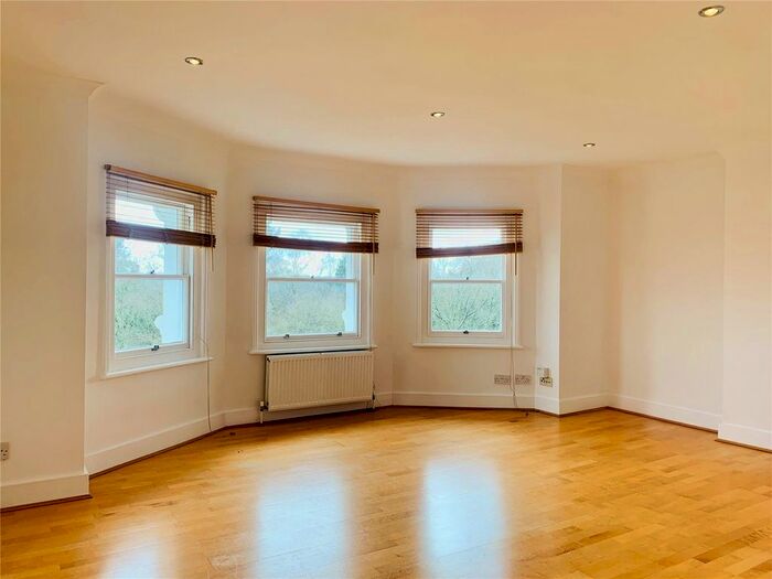 2 Bedroom Flat To Rent In Mount Ephraim, Tunbridge Wells, TN4