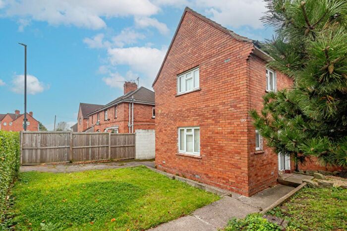 3 Bedroom Semi-Detached House To Rent In Broad Walk, Bristol, BS4