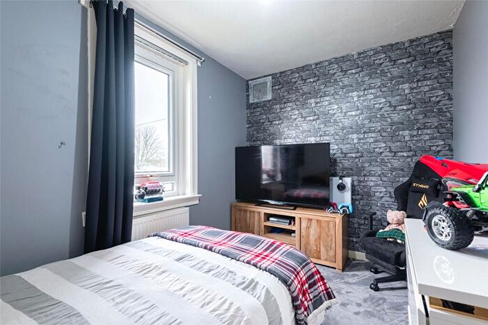 2 Bedroom Flat For Sale In Den Walk, Methil, Leven, Fife, KY8