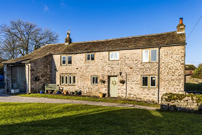 3 Bedroom Detached House For Sale In Penyghent, Selside, Settle, BD24