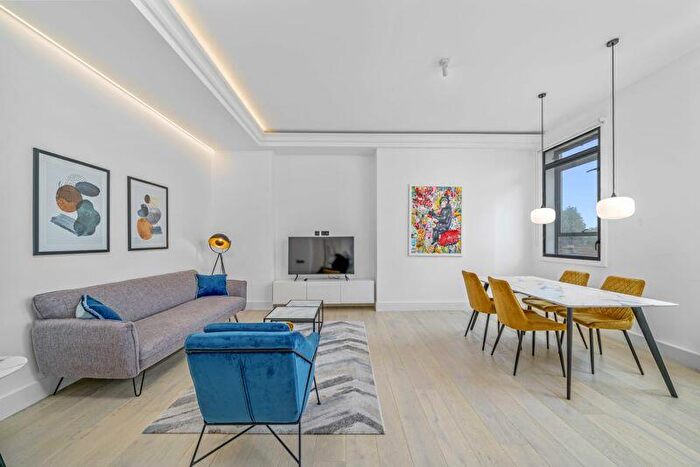 2 Bedroom Flat To Rent In Allsop Place, London, NW1