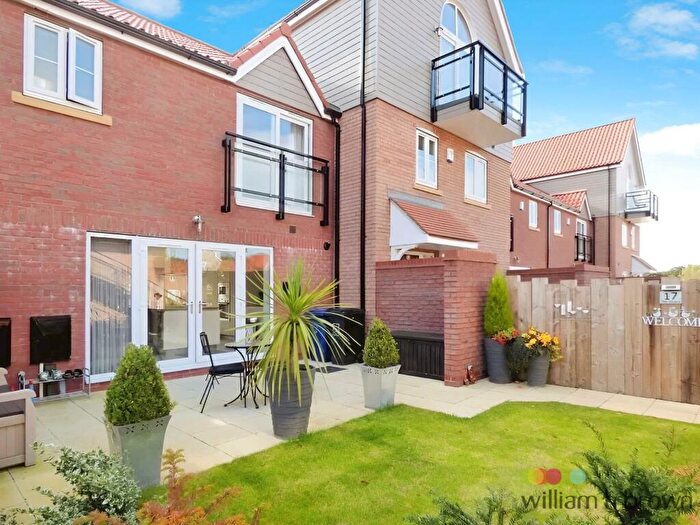 3 Bedroom Town House To Rent In The Quays, Burton Waters, Lincoln, LN1