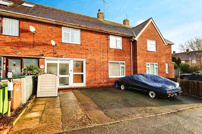 4 Bedroom Terraced House For Sale In Woodward Road, Pershore, WR10