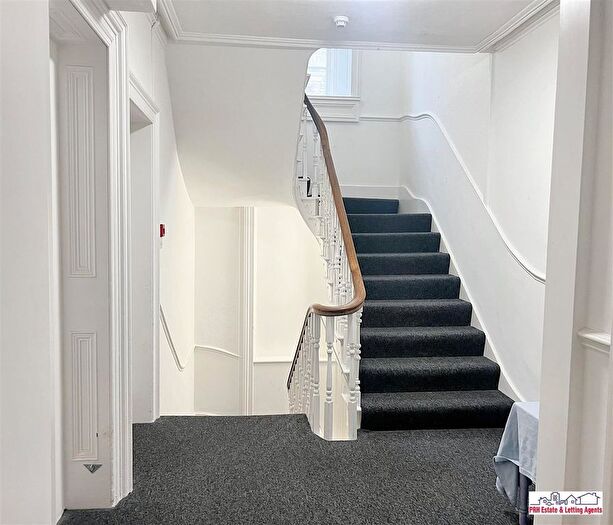 1 Bedroom Flat For Sale In Chapel Street, Penzance, TR18