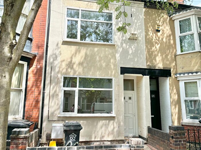 3 Bedroom Terraced House To Rent In Walton Street, Leicester, LE3