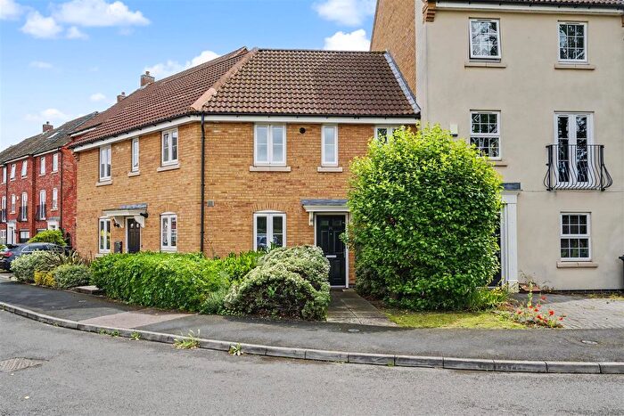 2 Bedroom Maisonette For Sale In Wharton Crescent, Beeston, NG9