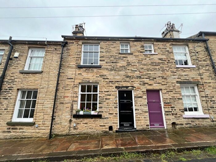 2 Bedroom Detached House To Rent In Helen Street, Shipley, West Yorkshire, BD18