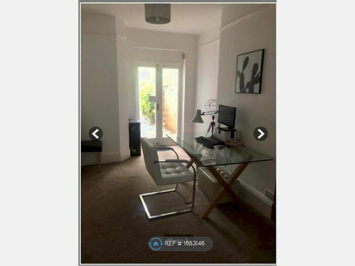 3 Bedroom Terraced House To Rent In Lutterworth Road, Northampton, NN1