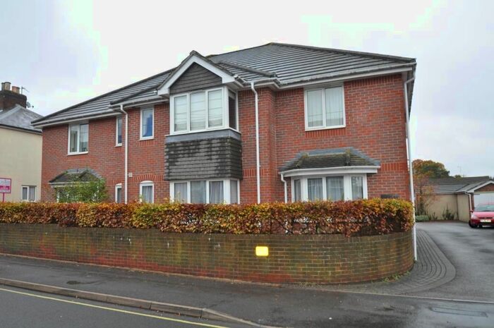 1 Bedroom Flat To Rent In Cameron Court, Millway Road, Andover SP10