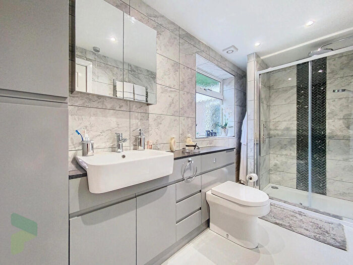 3 Bedroom Detached House For Sale In Dukes Drive, Hoddlesden, Darwen, BB3