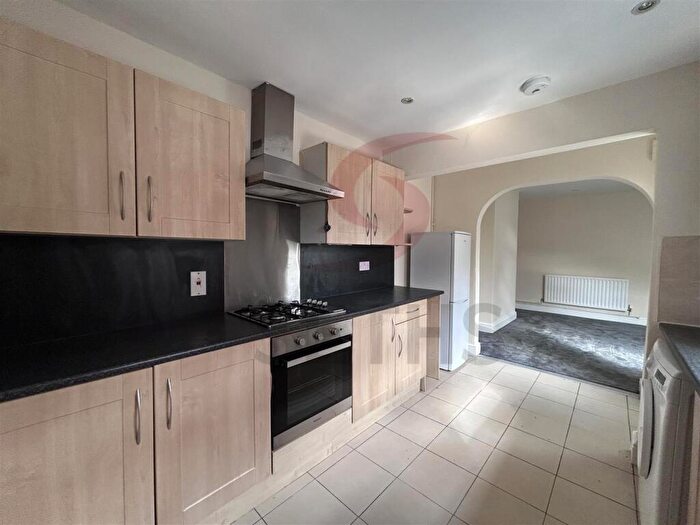 1 Bedroom Flat To Rent In Beatrice Road, Fosse, Leicester, LE3