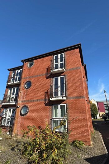 1 Bedroom Flat To Rent In Marie Davis Court, Reading, RG1