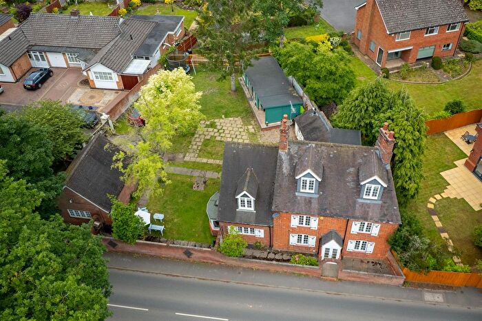 4 Bedroom Detached House For Sale In Kelsey Lane, Balsall Common, Coventry, CV7