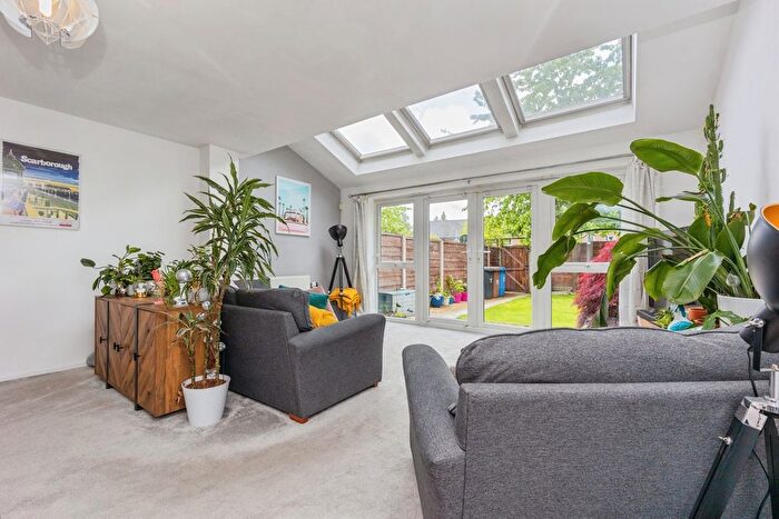3 Bedroom Terraced House For Sale In Broughton Lane, Salford, Greater Manchester, M7