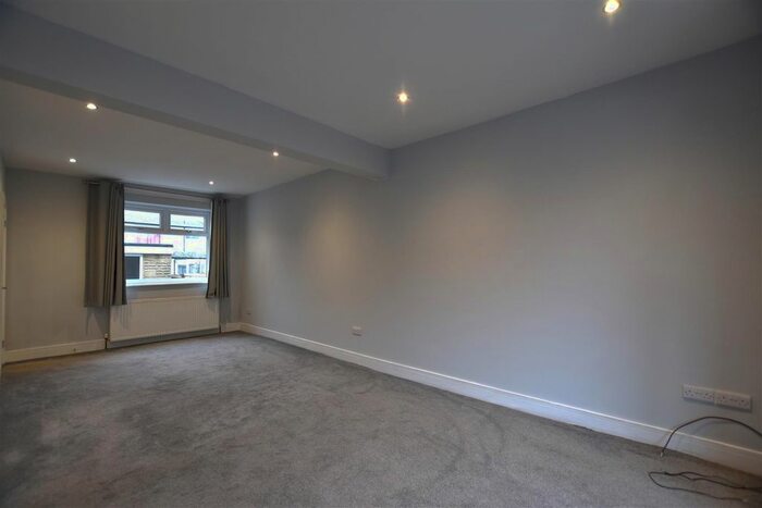 3 Bedroom Terraced House To Rent In Victoria Avenue, Blackburn, BB2