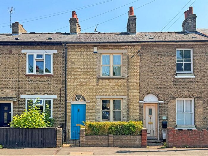 2 Bedroom Terraced House For Sale In Histon Road, Cambridge, CB4