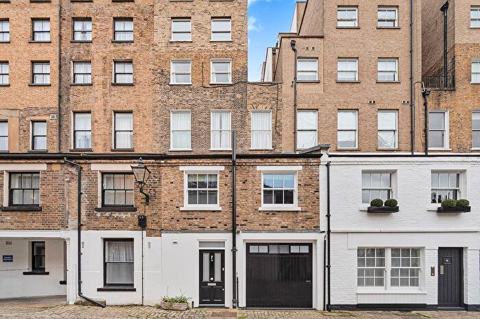 2 Bedroom Mews For Sale In Lancaster Mews, Lancaster Gate, W2