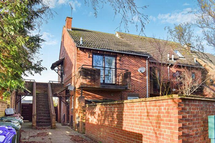 1 Bedroom Duplex To Rent In Flatford Place, Kidlington, OX5