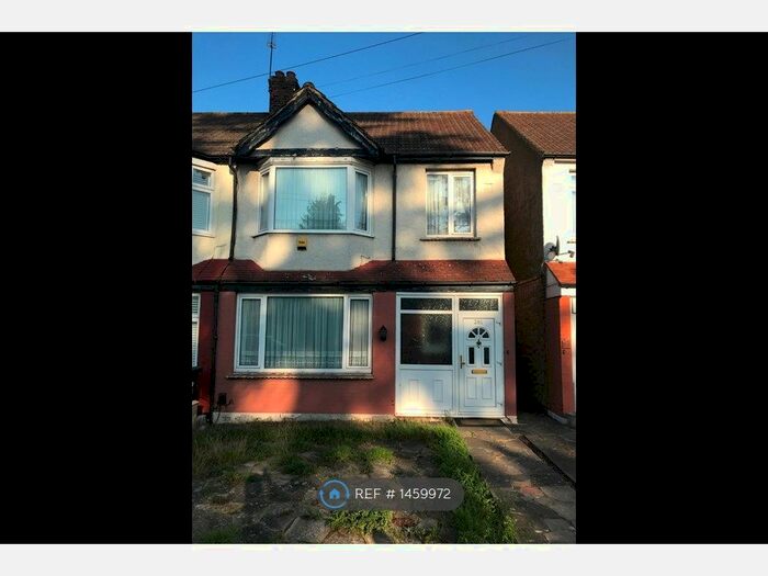 3 Bedroom Terraced House To Rent In Church Street, London, N9