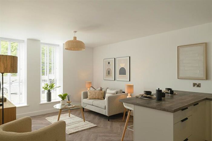 2 Bedroom Apartment For Sale In Ariel House, Birmingham, B26