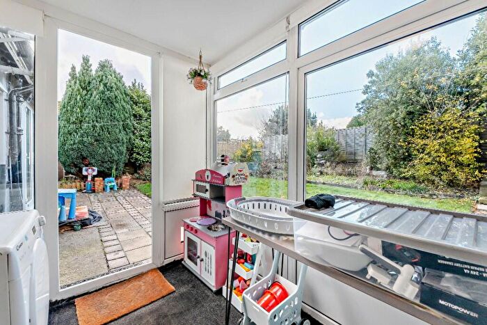 2 Bedroom Detached Bungalow For Sale In Lansdowne Road, Littlehampton, West Sussex, BN17