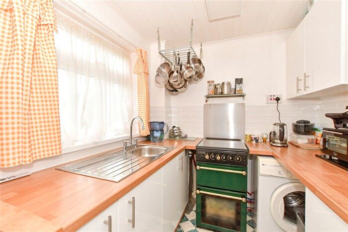 2 Bedroom End Terrace House For Sale In Perowne Way, Sandown, Isle Of Wight, PO36
