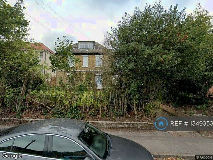 1 Bedroom Flat To Rent In Lawn Road, Southampton, SO17