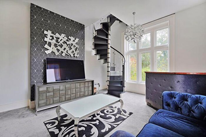 2 Bedroom Duplex To Rent In Fulwood Road, Sheffield, S10