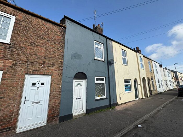 2 Bedroom Terraced House For Sale In Winsover Road, Spalding, PE11
