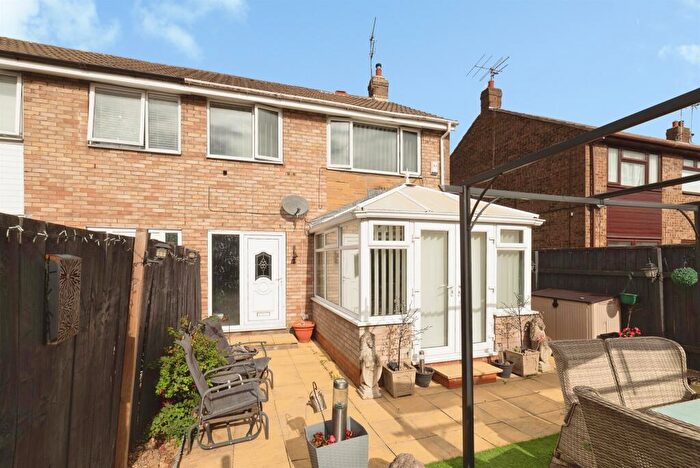 3 Bedroom End Of Terrace House For Sale In Marsdale, Hull, HU7
