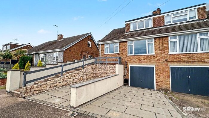 3 Bedroom Semi Detached House For Sale In Budby Avenue, Mansfield, NG18