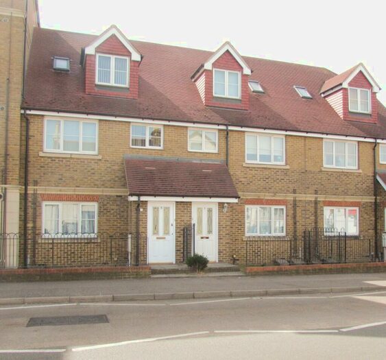 2 Bedroom Apartment To Rent In Canterbury Road, Sittingbourne, ME10
