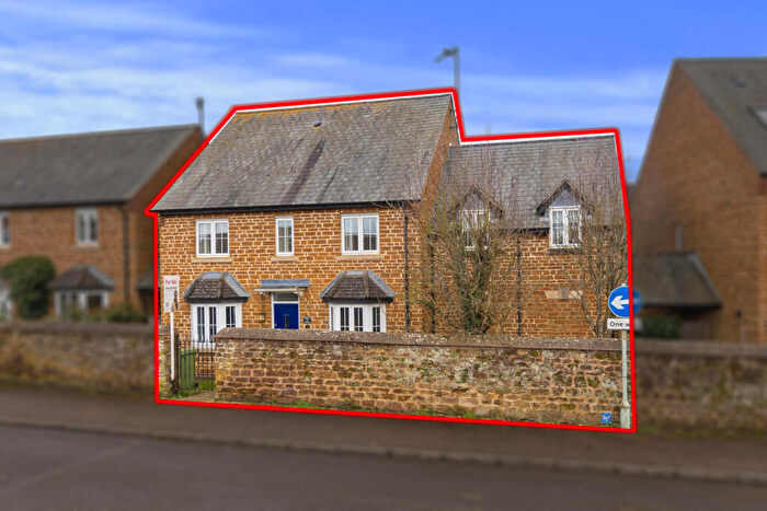 5 Bedroom Detached House For Sale In Ivy Lane, Finedon, NN9